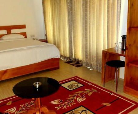 Mount N Mist Hotel Nainital Εξωτερικό φωτογραφία