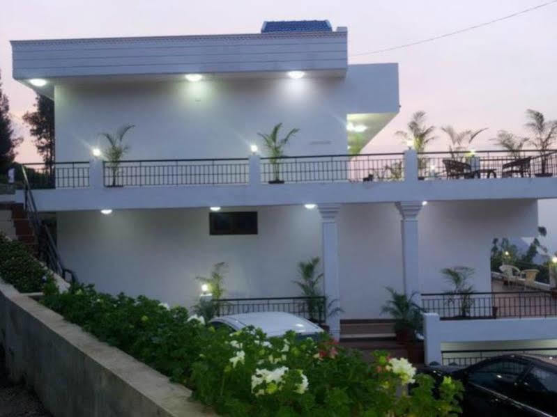 Mount N Mist Hotel Nainital Εξωτερικό φωτογραφία